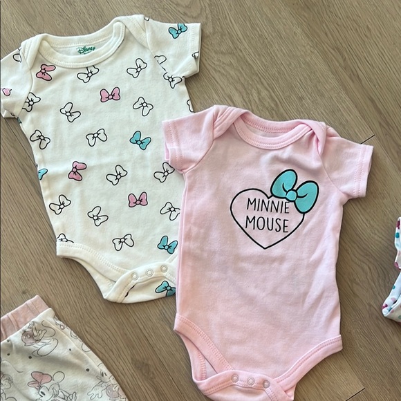 Disney Minnie Mouse Baby Girls Bundle Size 0-3m - Picture 4 of 9
